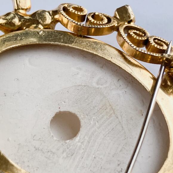 VTG Juliana D&E Brooch Signed Celebrity NY Enamel Porcelain Floral Gold Tone 60s - Picture 13 of 14